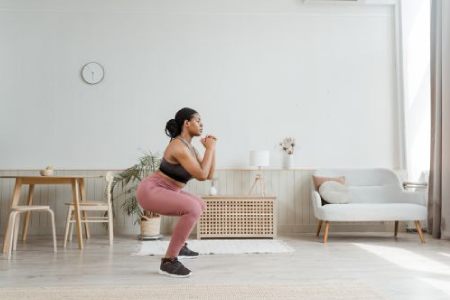 femme qui fait du fitness