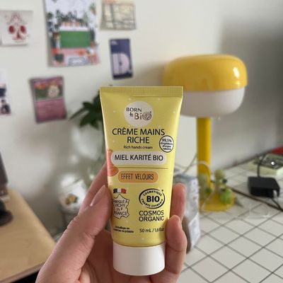 exemple de la crème pour les mains de la ethika box